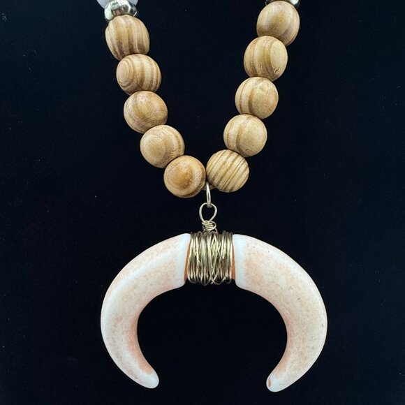 Canvas Crescent Faux Bone Horn Pendant Necklace with Wooden Beads 32" Adjustable - Picture 2 of 4